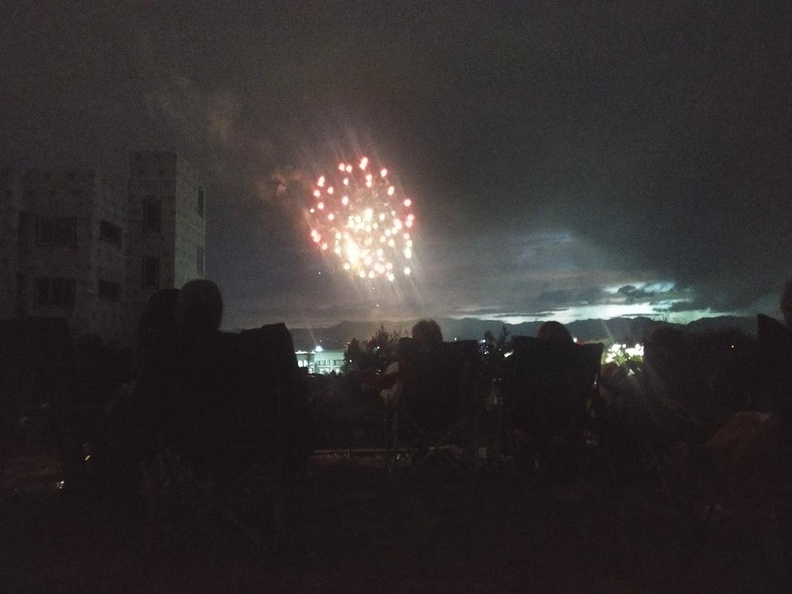 Fireworks at the garden (42).jpg