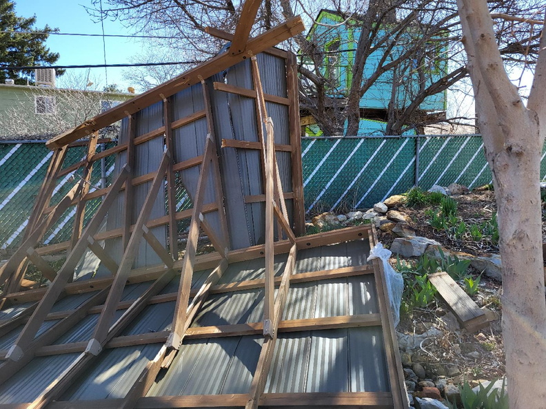 Wind damaged shade structure (6).jpg